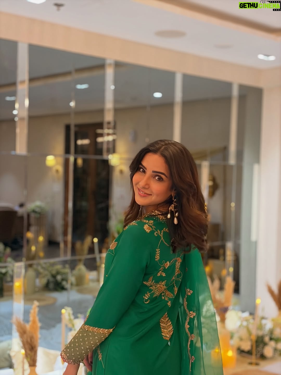 Jasmin Bhasin - 580.7K Likes - An evening for love and peace 🤍

Wearing @rajiramniq