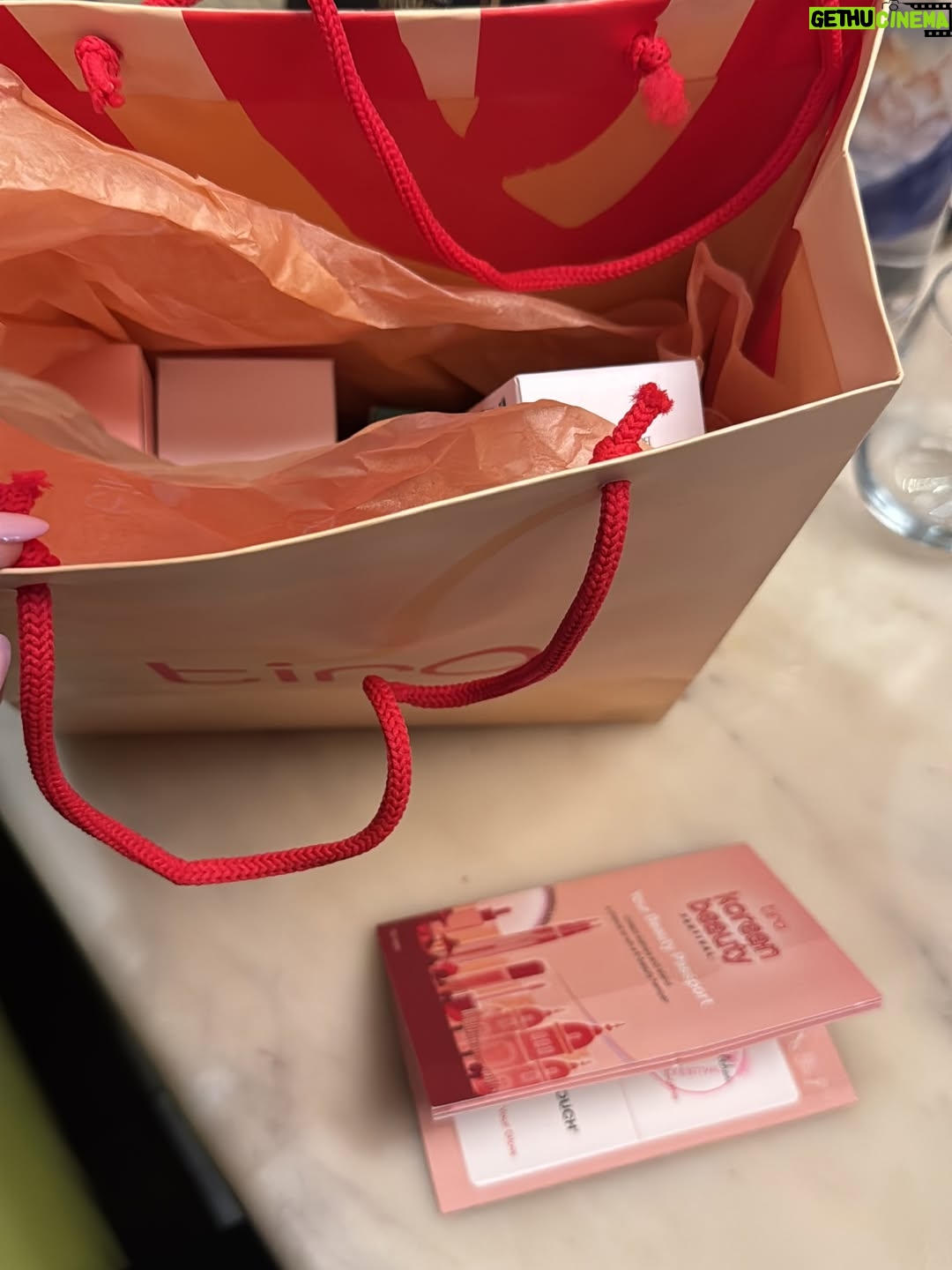 Jasmine Sidhu - 8.6K Likes - @tirabeauty brought the best korean beauty festival to Chandigarh ✨
we got to try all the viral k-beauty products under one roof, with so many games and endless beauty picks to explore
stay tuned for everything i picked up from the festival. 

#tirabeauty #KoreanBeautyFestival 
#KBFChandigarh