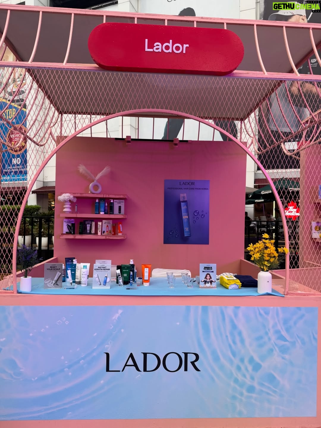Jasmine Sidhu - 8.6K Likes - @tirabeauty brought the best korean beauty festival to Chandigarh ✨
we got to try all the viral k-beauty products under one roof, with so many games and endless beauty picks to explore
stay tuned for everything i picked up from the festival. 

#tirabeauty #KoreanBeautyFestival 
#KBFChandigarh