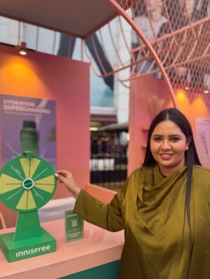 Jasmine Sidhu Instagram - @tirabeauty brought the best korean beauty festival to Chandigarh ✨
we got to try all the viral k-beauty products under one roof, with so many games and endless beauty picks to explore
stay tuned for everything i picked up from the festival. 

#tirabeauty #KoreanBeautyFestival 
#KBFChandigarh