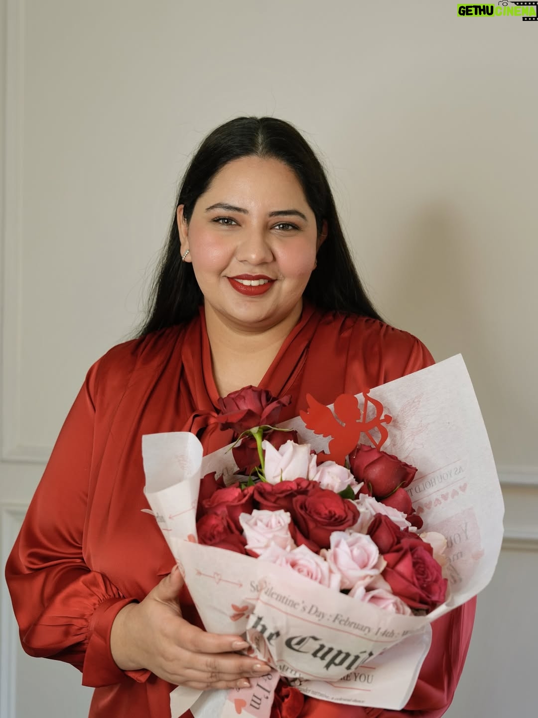 Jasmine Sidhu - 3.7K Likes - a moment, in red. 

(Valentine’s Day, Valentines Cupid , red, red rose) 
#valentinesday #redrose #redvelvetcake #redbouquet