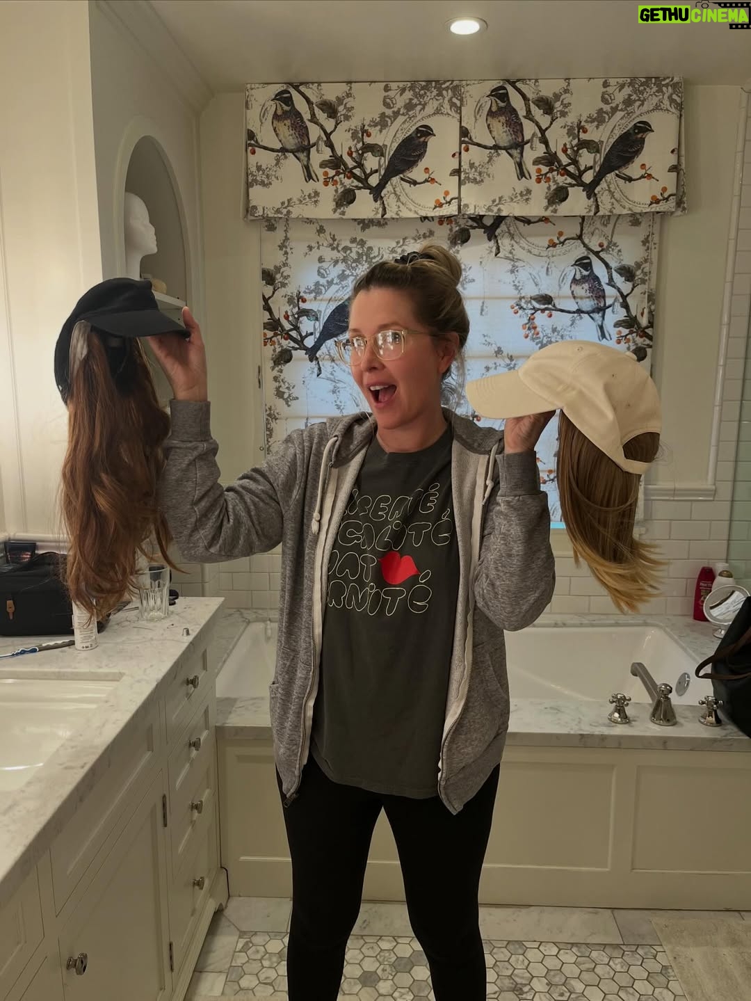 Jenna Fischer - 214.9K Likes - New Haircut! Thank you to my hair fairy @christikaycagle She has been with me every step of the way on this journey. She helped me get wigs, built me 4 custom hats with hair, gave me my first pixie, designed tiny clip in extensions to help fill in the gaps for a photoshoot, helped me figure out how to deal with an all new texture (my hair grew back thicker and more coarse after chemo) and now here we are! I finally have enough hair for a bob and I beyond love it.
 
For my ladies on this journey here is a timeline…I would google things like this all during chemo: When will my hair grow back? When will I have hair that looks intentional again?
 
One month post chemo: First little bits of stubble on top of head
2 months post chemo: Hello eyebrows and eyelashes!
3 months post chemo: Pixie (as seen on The Today Show)
Various stages of insanity as it grew out…Highland Cow, 80s Mama, Mullet
1 ½ years post chemo: Bob

The whole thing was an exercise in patience and surrender. Sending you love if you are on a similar path!