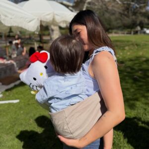Actress Jenna Ushkowitz HD Photos and Wallpapers February 2026