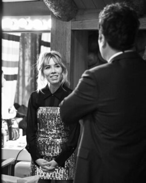 Jennette McCurdy Instagram - @jennettemccurdy stops by to talk her new novel Half His Age tonight! #FallonTonight

📷 @toddowyoung