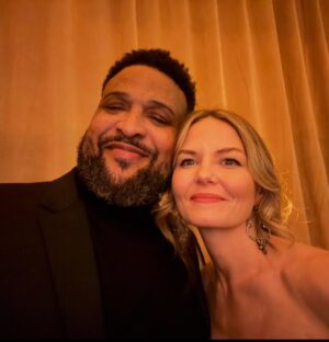 Jennifer Morrison Instagram - The dress, the people, the night.
@vanityfair
Dress: @akris
Jewelry: @sylvie_corbelin_paris
Hair: @marissa.marino
Make-up: @adambreuchaud