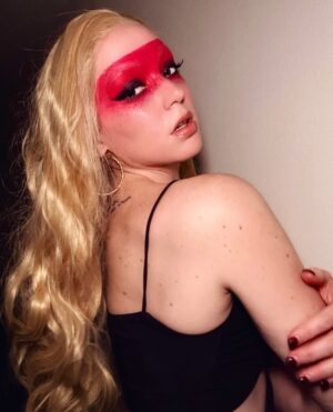 Jennifer Stone Instagram - “Until you’re known as a monster you’re not a star.” - Bette Davis
I miss October already.
#x #maxine #miagoth #bettedavis #halloween