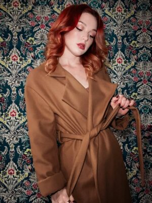 Jennifer Stone Instagram - A coat.
A good cause.
A cabaret.
#lesgirls #nbcc #breastcancerawareness #cabaret
