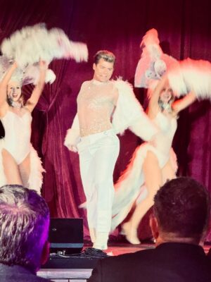 Jennifer Stone Instagram - A coat.
A good cause.
A cabaret.
#lesgirls #nbcc #breastcancerawareness #cabaret