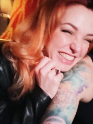 Jennifer Stone Instagram - Blurrier the pictures the better the birthday.
Hell of an Aquarius season. ♒️🐎
#birthday #blur #ageofaquarius #yearofthehorse
