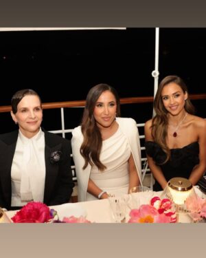Jessica Alba Instagram - Still buzzing with inspiration after a beautiful night at the Red Sea Film Festival celebrating women in cinema 🤍💫

Representation in film matters. When girls and women see themselves on screen, it opens their eyes to what’s possible - it sparks dreams, expands horizons, and changes the narrative. As @oprah said, “You can’t be what you can’t see.” That visibility empowers imagination and belief. So thank you @redseafilm for championing these stories - it’s powerful, it’s necessary, and it’s shaping the future.

And deep gratitude to @jomanaalrashid, Faisal and Shivani for leading with vision, intention, and heart - and for uplifting the next generation of storytellers 🙌🏽 

@chopard 
@rachelgilbertau @danixmichelle
@renatocampora
@ivangomez 
@ranifawazofficial 

#WomenInCinema #RedSealFF #RedSeaFilmFoundation #Cannes