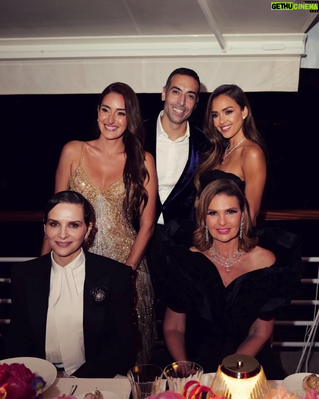 Jessica Alba - 378.8K Likes - Still buzzing with inspiration after a beautiful night at the Red Sea Film Festival celebrating women in cinema 🤍💫

Representation in film matters. When girls and women see themselves on screen, it opens their eyes to what’s possible - it sparks dreams, expands horizons, and changes the narrative. As @oprah said, “You can’t be what you can’t see.” That visibility empowers imagination and belief. So thank you @redseafilm for championing these stories - it’s powerful, it’s necessary, and it’s shaping the future.

And deep gratitude to @jomanaalrashid, Faisal and Shivani for leading with vision, intention, and heart - and for uplifting the next generation of storytellers 🙌🏽 

@chopard 
@rachelgilbertau @danixmichelle
@renatocampora
@ivangomez 
@ranifawazofficial 

#WomenInCinema #RedSealFF #RedSeaFilmFoundation #Cannes