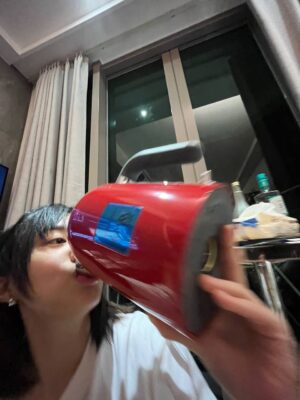 Jessica Ho Lok Yiu Instagram - 我的老友全部返了香港,日日見到軍訓咁樣(仲有件未走,現在一起吃緊飯)