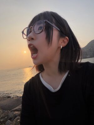 Jessica Ho Lok Yiu Instagram - 新年:貓貓 人人人人人 聽聽睇睇 彈彈唱唱 跑跑跑 諗諗諗諗諗諗諗諗諗諗諗諗諗諗諗諗諗諗 大嗌
此人充滿電去工作同修練了🆙🆙💪🏻