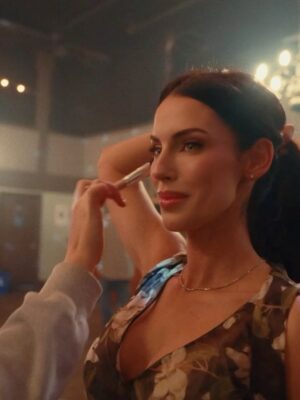Jessica Lowndes Instagram - TOMORROW at MIDNIGHT 💛🌞🌻💫✨ Who is excited for my new song “SOMETHING THERE”? 

This song is about that moment when you lock eyes with someone and you don’t have the words to describe it… you just know there’s something there.