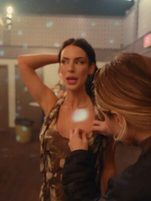 Jessica Lowndes Instagram - TOMORROW at MIDNIGHT 💛🌞🌻💫✨ Who is excited for my new song “SOMETHING THERE”? 

This song is about that moment when you lock eyes with someone and you don’t have the words to describe it… you just know there’s something there.