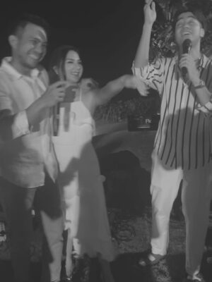 Jessica Mila Instagram - My heart is so heavy.

Vidi, you were one of the most loving and genuine people I’ve ever known. Always caring, always showing up for the people you love, always bringing positive energy wherever you went.

I will never forget you singing at my wedding, even when you were sick. That was the kind of heart you had. 

You touched so many lives simply by being the beautiful person that you were. I’m so grateful for every memory, every laugh, every moment of friendship.

I love you so much. Rest in peace, Vid. You will always be in my heart. 🤍