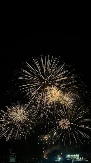 Jessica Thivenin Instagram - 2025, une année prévisible mais pleine de leçons.
À nous 2026… le meilleur reste à venir ✨”
