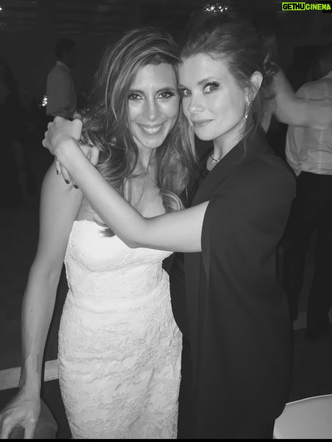 JoAnna Garcia Swisher - 20.3K Likes - Looking back 2016 was a really amazing year. It’s the year our family became complete (yay, sai!), a year of family, a year I watched one of my soul sisters marry the man of her dreams, tons of girls night (but this shot reminded of one of the best ones…even though Jenna’s perfect face got cut in half!) first horse shows for Emme, and the year of Nick’s epic beard (i could have done an entire post dedicated to @yourboyswish 2016 beard!). It was also a year where we still had a holiday table full of the people we loved the most. Everyone was healthy and happy and it felt like a dream. I like this trend.
