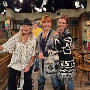 JoAnna Garcia Swisher Instagram - We’re all for this reunion. 🥹 JoAnna Garcia Swisher guest stars on Happy’s Place Friday 8/7c on NBC!