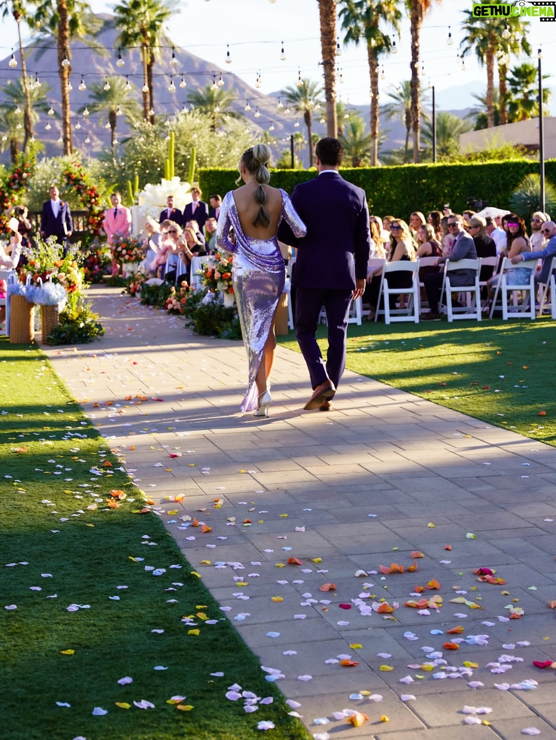 JoJo Siwa - 0.9 Million Likes - And just like that, there’s another Siwa added to the family🤍 Congratulations to my brother @jaydensiwa and @abbie_siwa on the most perfect wedding 💍✨ 

Beautiful week🤍