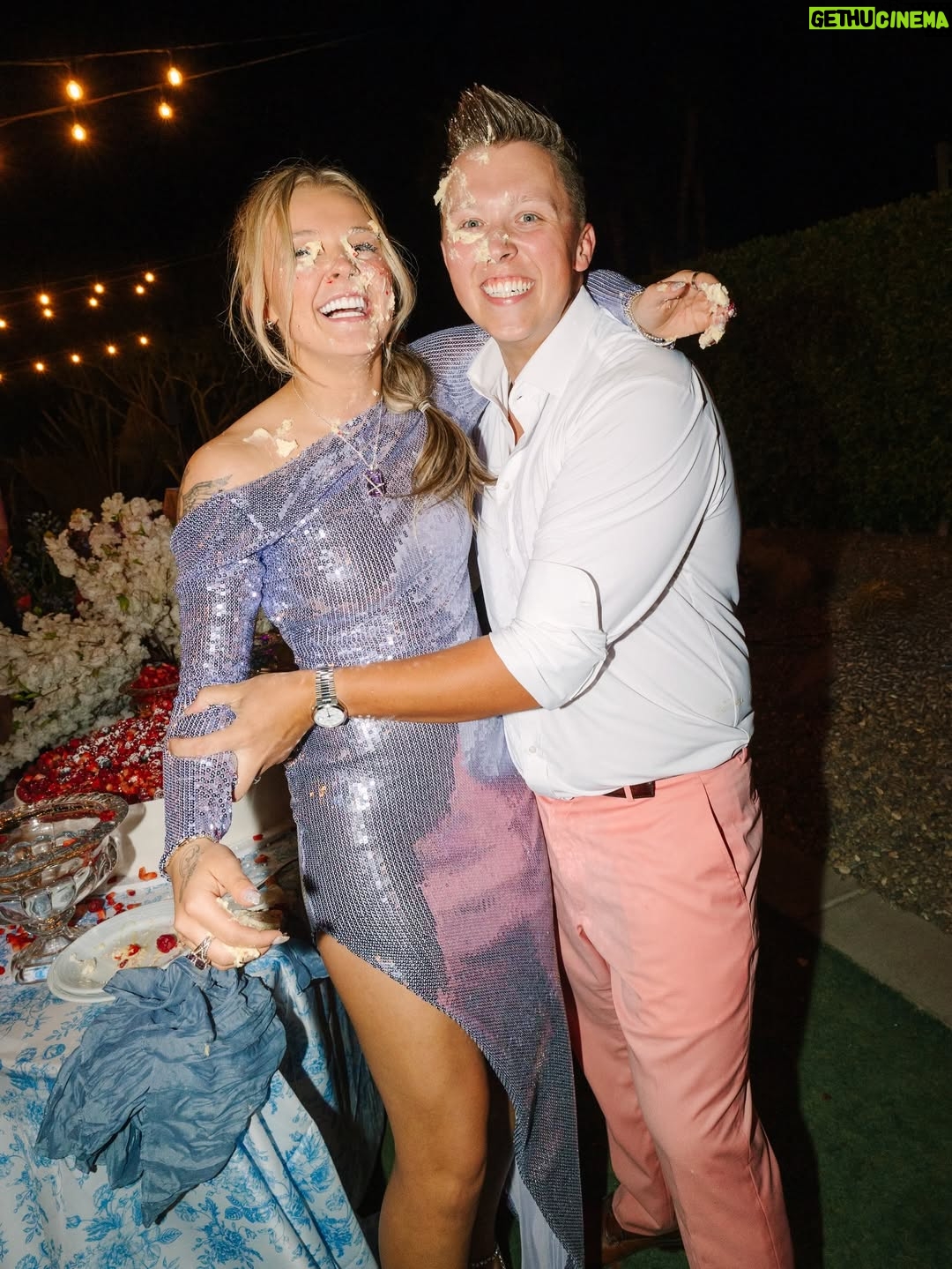JoJo Siwa - 0.9 Million Likes - And just like that, there’s another Siwa added to the family🤍 Congratulations to my brother @jaydensiwa and @abbie_siwa on the most perfect wedding 💍✨ 

Beautiful week🤍