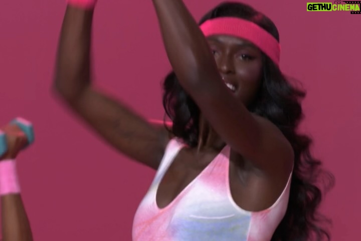 Jodie Turner-Smith - 99.7K Likes - * o p a l i t e *

dir: @taylorswift 
dp: @rpstam 
styling: @josephcassell1 
makeup: @joannasimkin 
hair: @hair_sulon 
nails: @thuybnguyen 

continue to be in awe of you @taylorswift 💕🫂
your creativity, your intelligence, your wit, your generosity, your grace. i had so much fun doing this, and the entire time i was thinking “taylor directing me again when??”! 🥹 

OPALITE VIDEO OUT NOW