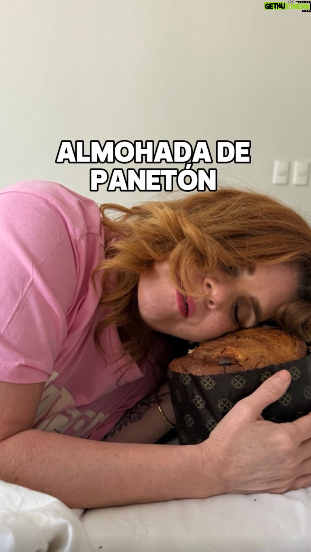 Johanna San Miguel - 129.1K Likes - Cualquiera se equivoca 😅 ¿les ha pasado? Estoy segura de que si 😮 

#johannasanmiguel #comedia #humor