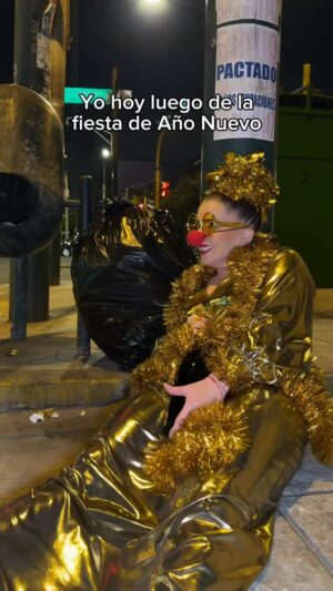 Johanna San Miguel Instagram - Dónde es el after???? 🍺🍻
#johannasanmiguel #comedia #humor #newyear