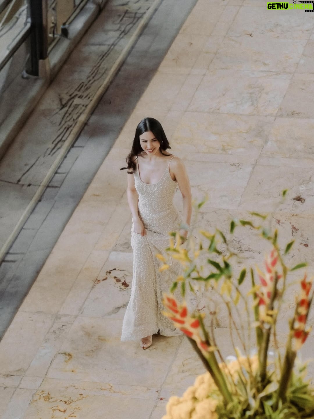 Julia Barretto - 303.5K Likes - 😌