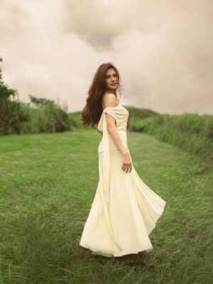 Julie Anne San Jose Instagram - Pause. Feel the quiet. Just be.
#SIMULAJulieAnne