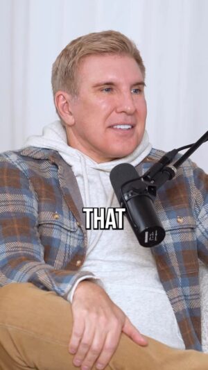 Julie Chrisley Instagram - We may not have followed every parenting trend… but we did what we thought was best and led with structure, consistency and discipline. Turns out, the kids are now grateful for it ❤️ Listen as @toddchrisley & @juliechrisley dive into the latest in their lives on @chrisleyconfessions2.0. Out now on all streaming platforms.