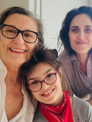 Julieta Díaz Instagram - #8M seguimos… 💜🫂💚🤘🏼🙏🏽✊🏽🌈