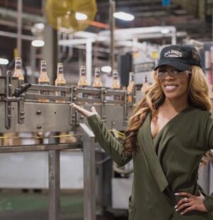 K. Michelle Instagram - I’ve always done whatever in life I wanted to do, and have never asked for anyone’s approval. I’ve been the first to do a lot of things in many areas of my career. Probably cause I was a little crazy and they have been things that many thought were impossible for little country black girl from TENNESSEE to do. I follow MY vision and MY goals for me. I don’t change the destination cause someone can’t drive. I appreciate and take every L in my life, just as much as every WIN. Everybody isn’t going to get it, more than most of the time they won’t  get it. Be unwavering in pursuit and unassuming in the game. I AM BLACK HISTORY and  that story can’t be unwritten🤠🌻 HAPPY BLACK HISTORY MONTH 

🌻 For two years now I’ve been doing something else supposedly impossible. New Flavor, New Taste, Not a new thing. Anybody can slap their name on a brand, but did you get in the field, did you distill??? We Do THIS🌻I’ve got another one. COMING TO A STORE NEAR YOU 😉