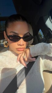 Actress Kamie Crawford HD Photos and Wallpapers March 2026