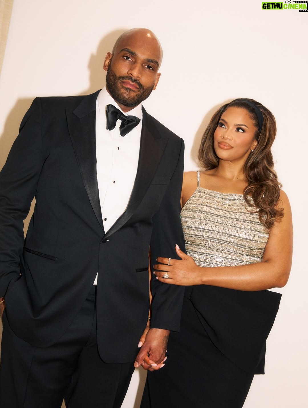 Kamie Crawford - 58.3K Likes - I’d say we clean up pretty swell 🥂 @naacpimageawards 📸: @tajnihal