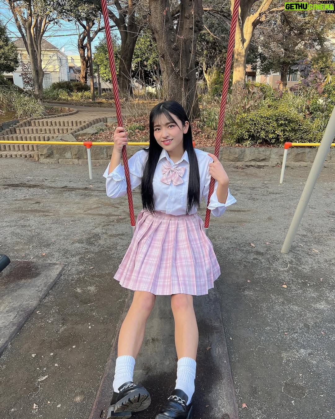 Kana Tokue - 1.3K Likes - まだまだJKいけるかな??💓

遅くなっちゃったけど舞台「その壺の中身は」終演しました❤︎
見にきてくださった方本当にありがとうございます💓💓
物販でお話しできて楽しかったー！

.
.
今後のスケジュール🗓️
2月3日沖縄ツアー早割受付終了!!
　9日 Creamお渡し会
　22日 自社撮影会
　23日 コントしちゃらんね

3月15〜16は沖縄ツアー2025です!!
.
.
.
#グラビアアイドル #グラドル #インスタグラビア #アイドル #gravureidol #gravure #idol #model #gravuremodel #beautiful #sexy #cute #泳装 #照片 #粉我 #我的最愛 #赞 #好吃#时装 #漂亮 #japanesegirl  #그라비아 #수영장 #섹시 #followｍe #その壺