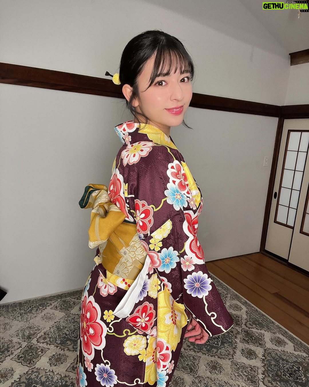 Kana Tokue - 1.3K Likes - 着物撮影会お団子バージョン🍡❤︎
みんな舞台の予約してくれた??❤︎
まだの方はぜーーったい見にきてね💓

.
.
今後のスケジュール🗓️
2025年1月
22〜26日舞台「そのツボの中身は」ヒロインです❤︎
26日 かなちゃり舞台お疲れ様カラオケオフ会🎤

.
.
.
#グラビアアイドル #グラドル #インスタグラビア #アイドル #gravureidol #gravure #idol #model #gravuremodel #beautiful #sexy #cute #泳装 #照片 #粉我 #我的最愛 #赞 #好吃#时装 #漂亮 #japanesegirl  #그라비아 #수영장 #섹시 #followｍe