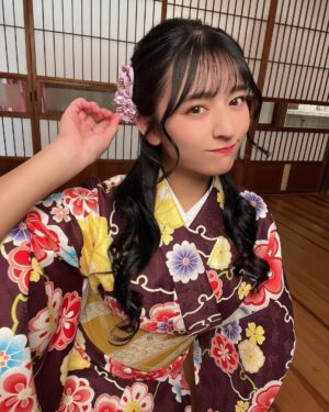 Kana Tokue Instagram - 着物撮影会👘💓
またやるとしたらきてくれる??❤︎

.
.
今後のスケジュール🗓️
2025年1月
　7日Cream発売❤︎
22〜26日舞台「そのツボの中身は」ヒロインです❤︎

.
.
.
#グラビアアイドル #グラドル #インスタグラビア #アイドル #gravureidol #gravure #idol #model #gravuremodel #beautiful #sexy #cute #泳装 #照片 #粉我 #我的最愛 #赞 #好吃#时装 #漂亮 #japanesegirl  #그라비아 #수영장 #섹시 #followｍe