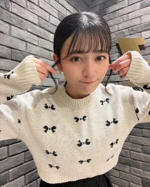 Kana Tokue Instagram - S字かーる上手になったかな??💓

先日LOANAさんで顔まわりの髪の毛とても可愛くしてもらいました❤︎
岡野さんいつもありがとうございます🎀

.
.
今後のスケジュール🗓️
12月14日 バースデーオフ会🎂🎉
　　20日＆21日コントするねんin大阪
　　22日大阪チャンス撮影会サンタコス大撮です!!
　　28日コントしちゃらんね
　　29日初恋村
2025年
1月4日 着物撮影会
22〜26日舞台「そのツボの中身は」ヒロインです❤︎
.
.
.
#グラビアアイドル #グラドル #インスタグラビア #アイドル #gravureidol #gravure #idol #model #gravuremodel #beautiful #sexy #cute #泳装 #照片 #粉我 #我的最愛 #赞 #好吃#时装 #漂亮 #japanesegirl  #그라비아 #수영장 #섹시 #followｍe