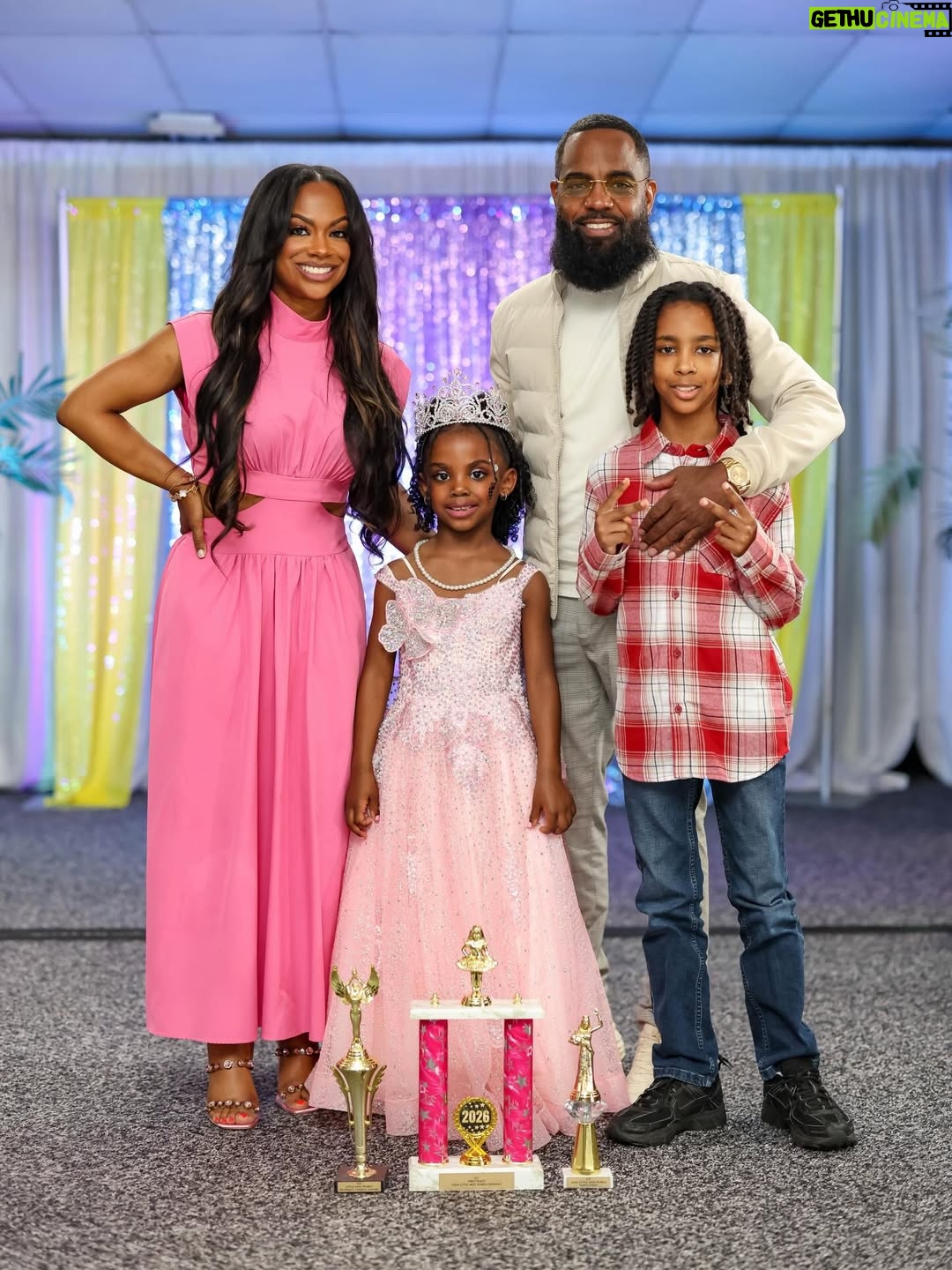 Kandi Burruss - 91K Likes - My baby @blazetucker won 1st place for the #LittleMissPearl pageant! She did sooooo good! I am so proud! Thank you to our village who were a big support for Blaze! I love yall!
More pics & vids to come!
📸 @morrisde