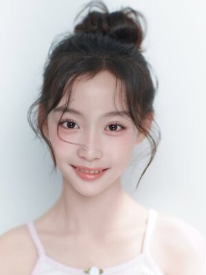 Kang Hye-rin Instagram - 이 프로필, 저장각✨
헤메 마친 실물도 너무 예뻤는데
그것보다 더 예쁘게 담아주셔서 감동…💕
*모델 겸 아역배우로 활동중인 강혜린 @peach_riny 입니다
📷 @sunhwaso
💋 @gon__make
#스튜디오선화#프로필#프로필사진