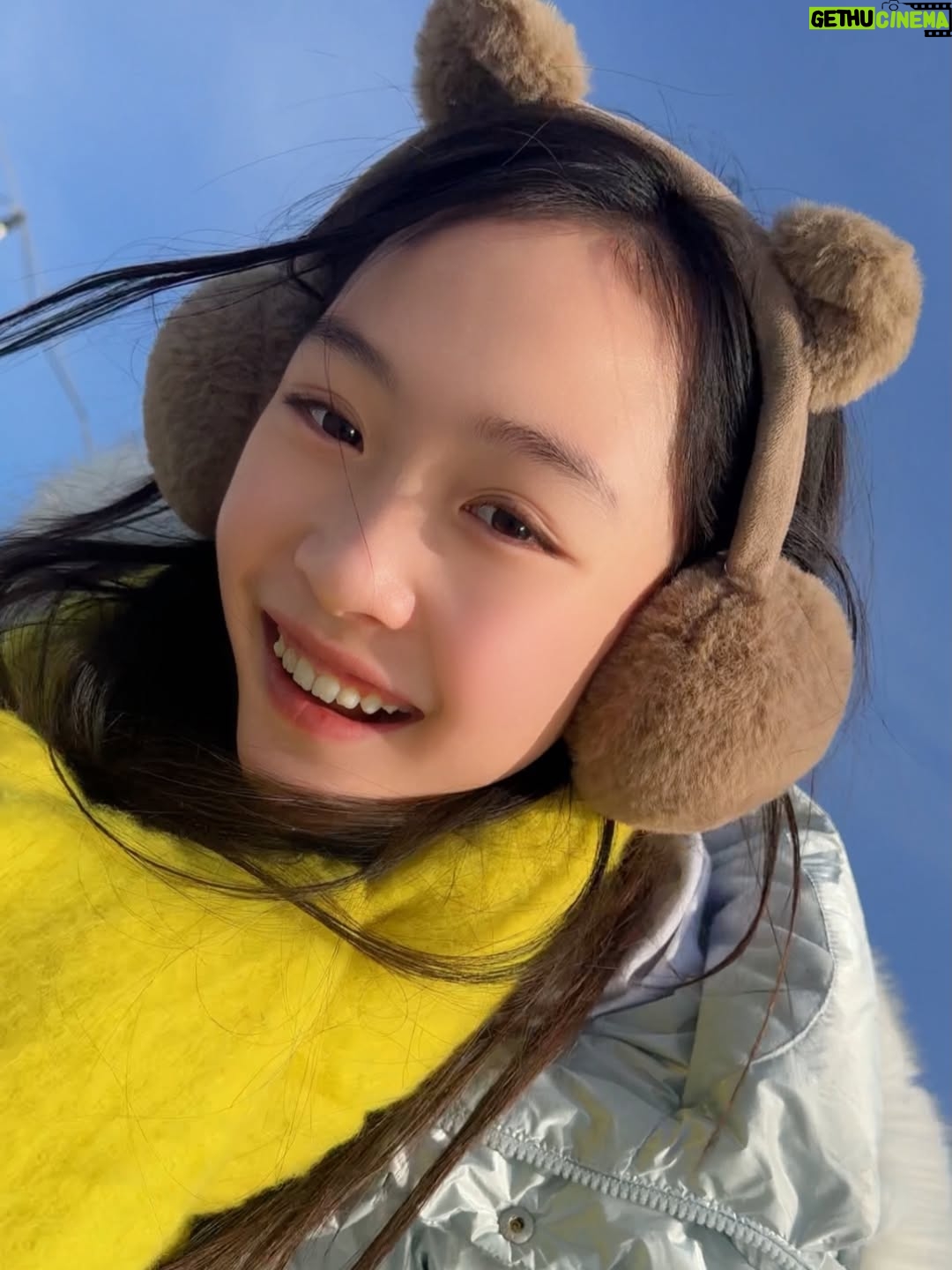 Kang Hye-rin - 3.1K Likes - 남은 겨울! 따뜻한 온천 여행☁️🫧
눈썰매 타고 얼음판에서 놀고 뜨끈한 온천물에 들어갔다 오면
묵혀놨던 피로가 단숨에 풀려요🤤
저녁으로는 숲에서만난바다에서 준비해 준
무료✨ 바베큐 먹고 화로불에 고구마랑 쫀드기 구워먹고
달 구경하면 진심 쵝오😌💓
 
3월까지 예약한 모든 투숙 고객분들께
바베큐 세트를 무료로 제공한다고 하니
겨울 끝자락🎄 숲에서만난바다에서 놀아보아요🛷❤️
 
 
 
@forest_bada_official
#숲에서만난바다 #포천글램핑장 #포천여행 #가족여행 #온천여행