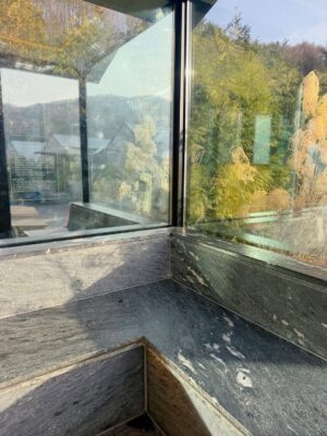 Kang Hye-rin Instagram - 남은 겨울! 따뜻한 온천 여행☁️🫧
눈썰매 타고 얼음판에서 놀고 뜨끈한 온천물에 들어갔다 오면
묵혀놨던 피로가 단숨에 풀려요🤤
저녁으로는 숲에서만난바다에서 준비해 준
무료✨ 바베큐 먹고 화로불에 고구마랑 쫀드기 구워먹고
달 구경하면 진심 쵝오😌💓
3월까지 예약한 모든 투숙 고객분들께
바베큐 세트를 무료로 제공한다고 하니
겨울 끝자락🎄 숲에서만난바다에서 놀아보아요🛷❤️
@forest_bada_official
#숲에서만난바다 #포천글램핑장 #포천여행 #가족여행 #온천여행