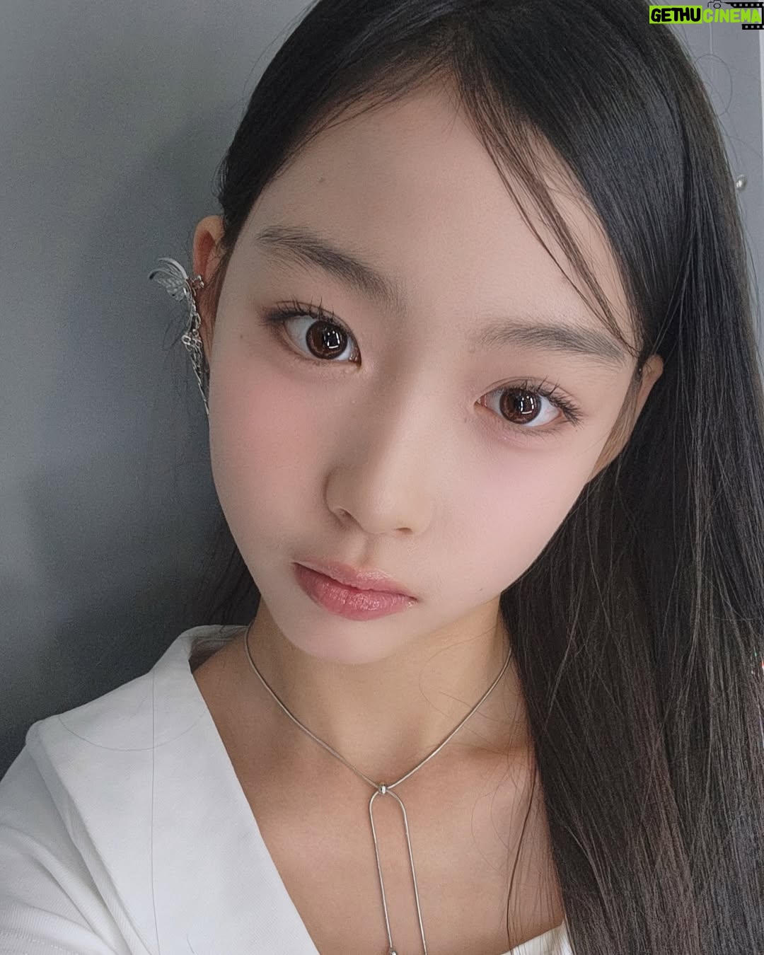 Kang Hye-rin - 6.4K Likes - 못 올렸던 25년도 셀ㄹㄹㄹ카🤳
#초5 #셀카 #기록 #교복 #주니어모델