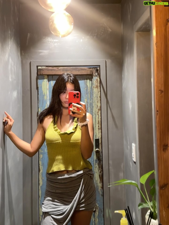 Kang So-yeon - 35.2K Likes - JeJu 💚 폭삭속았수다😆
When you visit Korea, spend a few days in Jeju! Beautiful sights and tasty food await.☺️
#제주도 #jejuisland