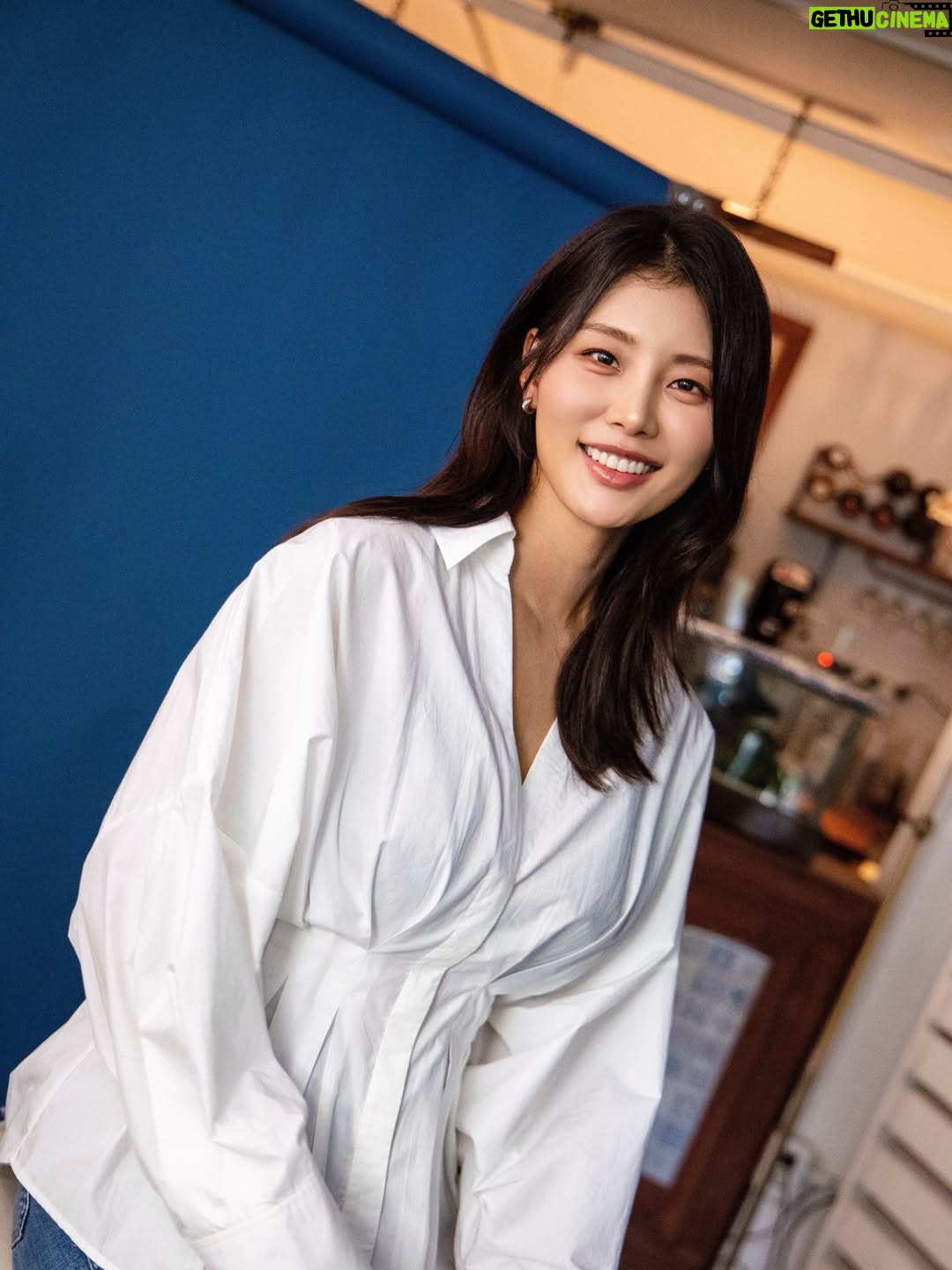 Kang So-yeon - 38.9K Likes - Here‘s how I love myself with Merz Aesthetics.
 #ConfidenceToBe #MerzAesthetics #ad
