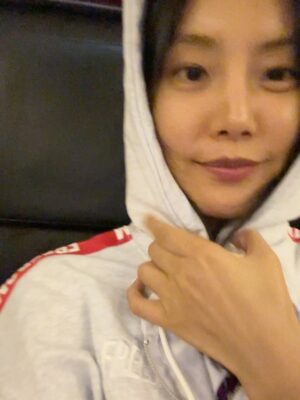 Kang So-yeon Instagram - 터키커피.. 마셔보신 분..?
근데 음식은 진짜 너무너무 맛있었어~~😍♥️🔥
터키항공 타고 이스탄불 경유해서 제네바로 가는중!
승무원님이 사진도 찍어주시겠다고 하셔서 너무 감사했어요🙏🏻
출장 잘 다녀오겠습니다🫡

Turkish coffee… has anyone tried it?
But seriously, the food was sooo delicious~~ 😍♥️🔥
Currently on my way to Geneva via Istanbul with Turkish Airlines ☺️
The sweetest flight attendant offered to take a photo for me~~ how kind was that? 🥹✈️ So thankful!💕