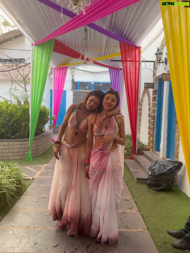 Kanika Mann - 230.9K Likes - We played , we slayed 🌈
#happyholi❤️

.

.
Wearing @anusoru ❤️