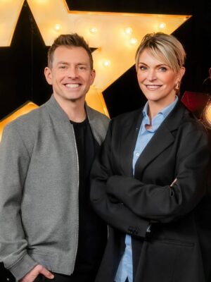 Karen Damen Instagram - Maak kennis met.... het nieuwe team van #Gottalent 🎉
Met in de jury Dan Karaty, Marc-Marie Huijbregts, Soundos El Ahmadi, Karen Damen en @jamescooke1984. Chantal Janzen en @wauters_koen gaan het samen presenteren. 🤩