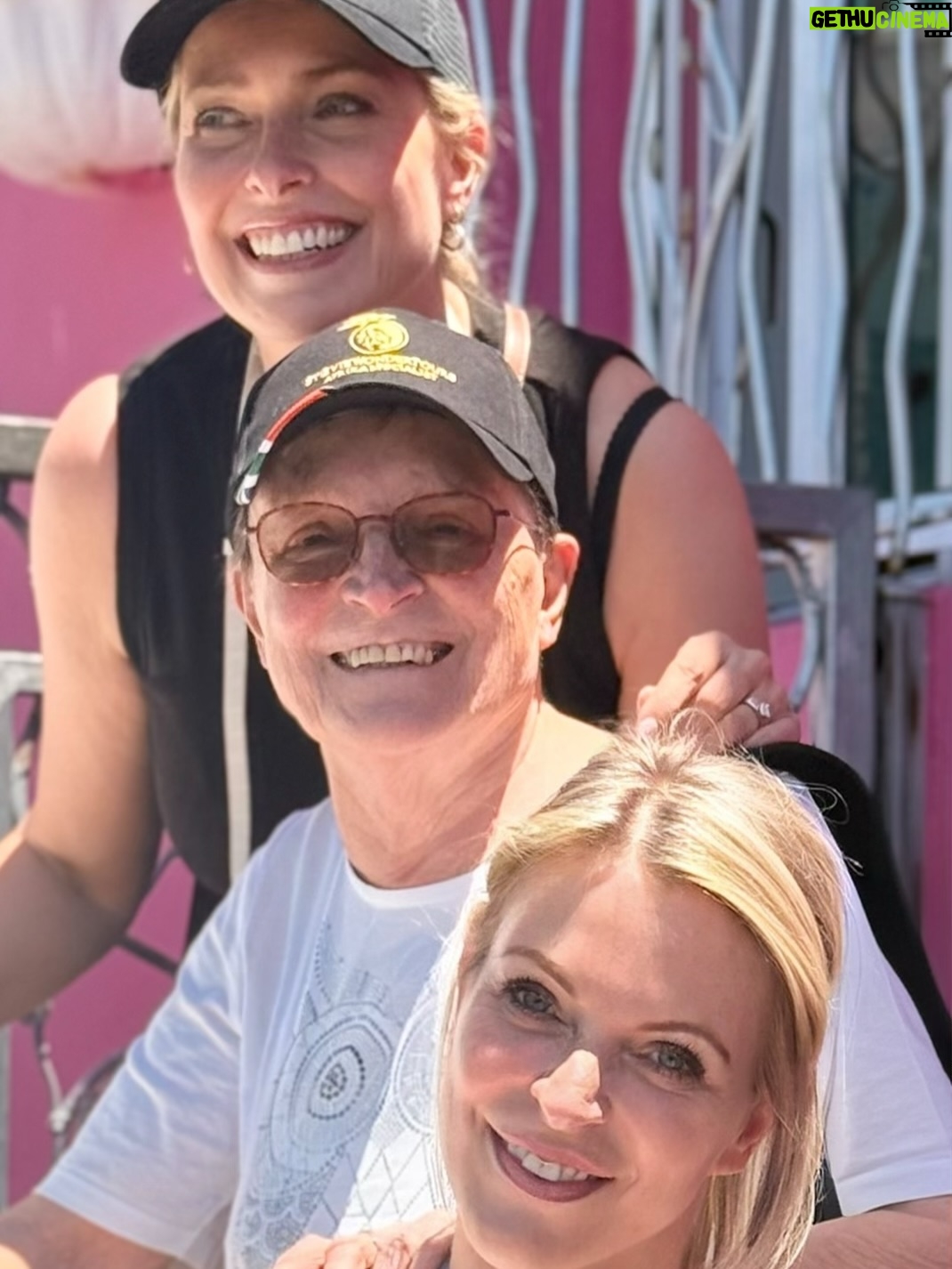 Karen Damen - 17.4K Likes - Take us back! Wat een droomvakantie.. wat een verjaardagsweek! Veel liefde voor @kirstendamen71 @chrisde_smet @kathleen_aerts @stieviewondertours @droom.guesthouse ♥️